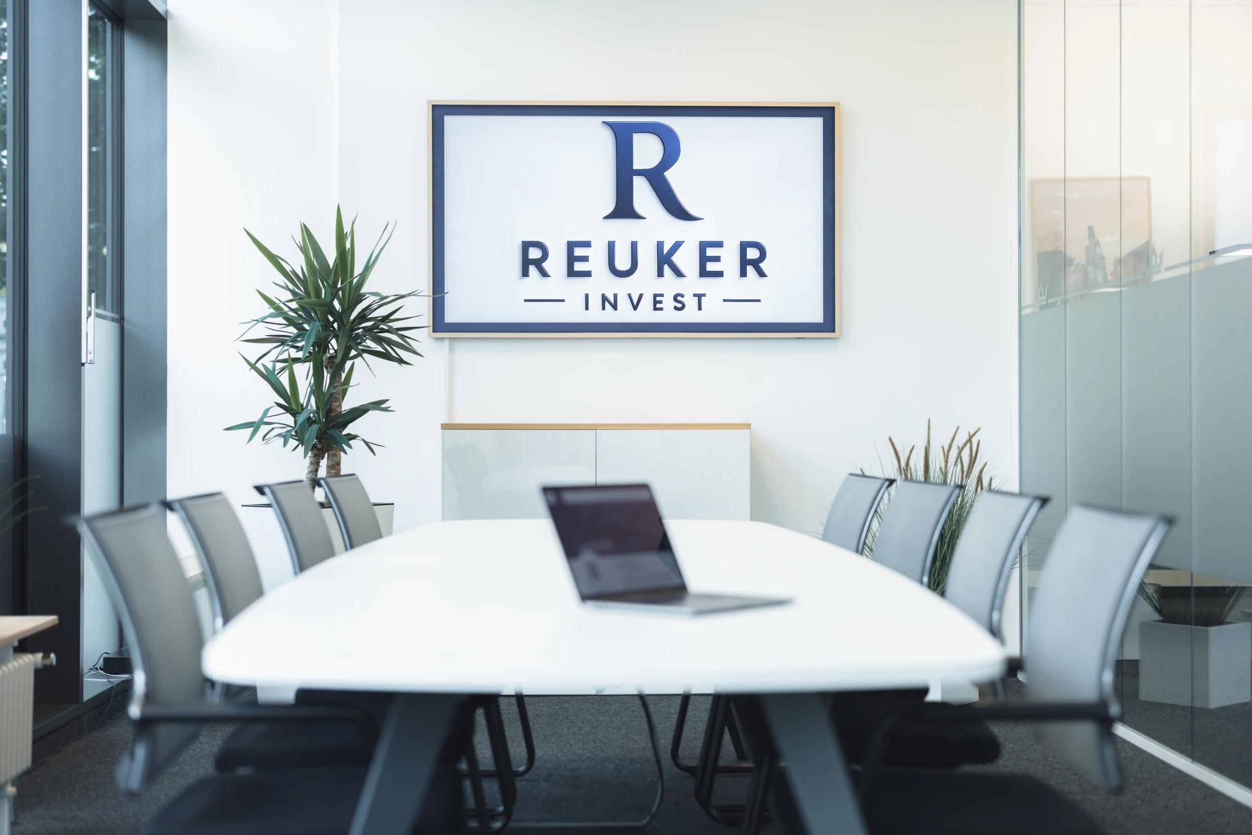 Reuker Invest - Für alle Fragen ein Ansprechpartner
